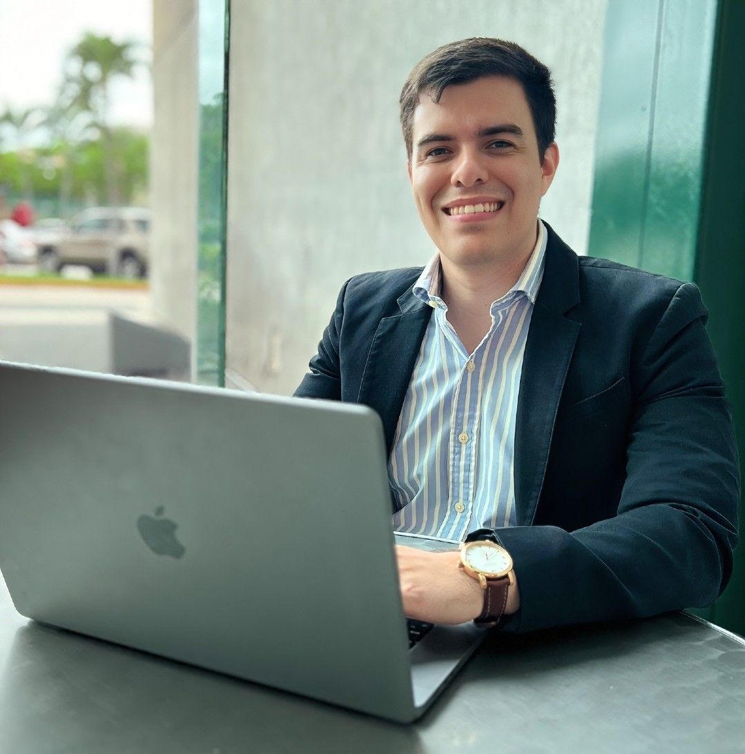 Luis Hernández
